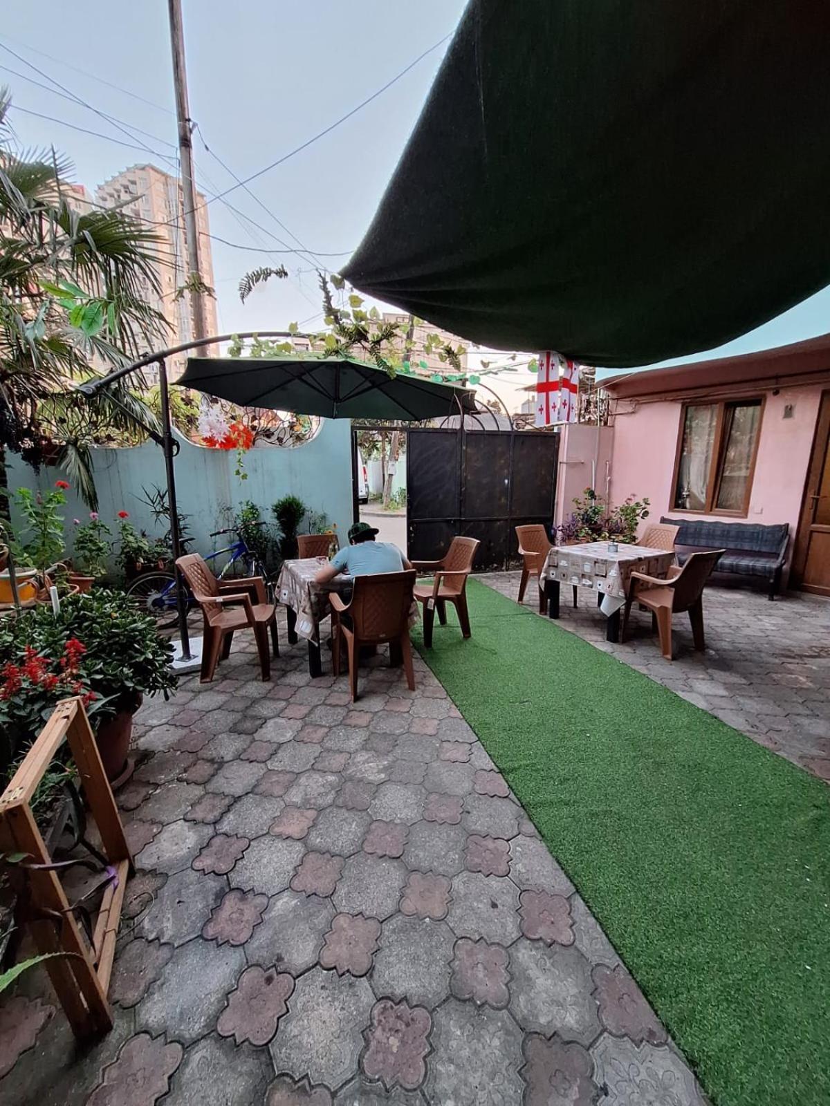 Apartamento Nino And Ali Batumi Exterior foto